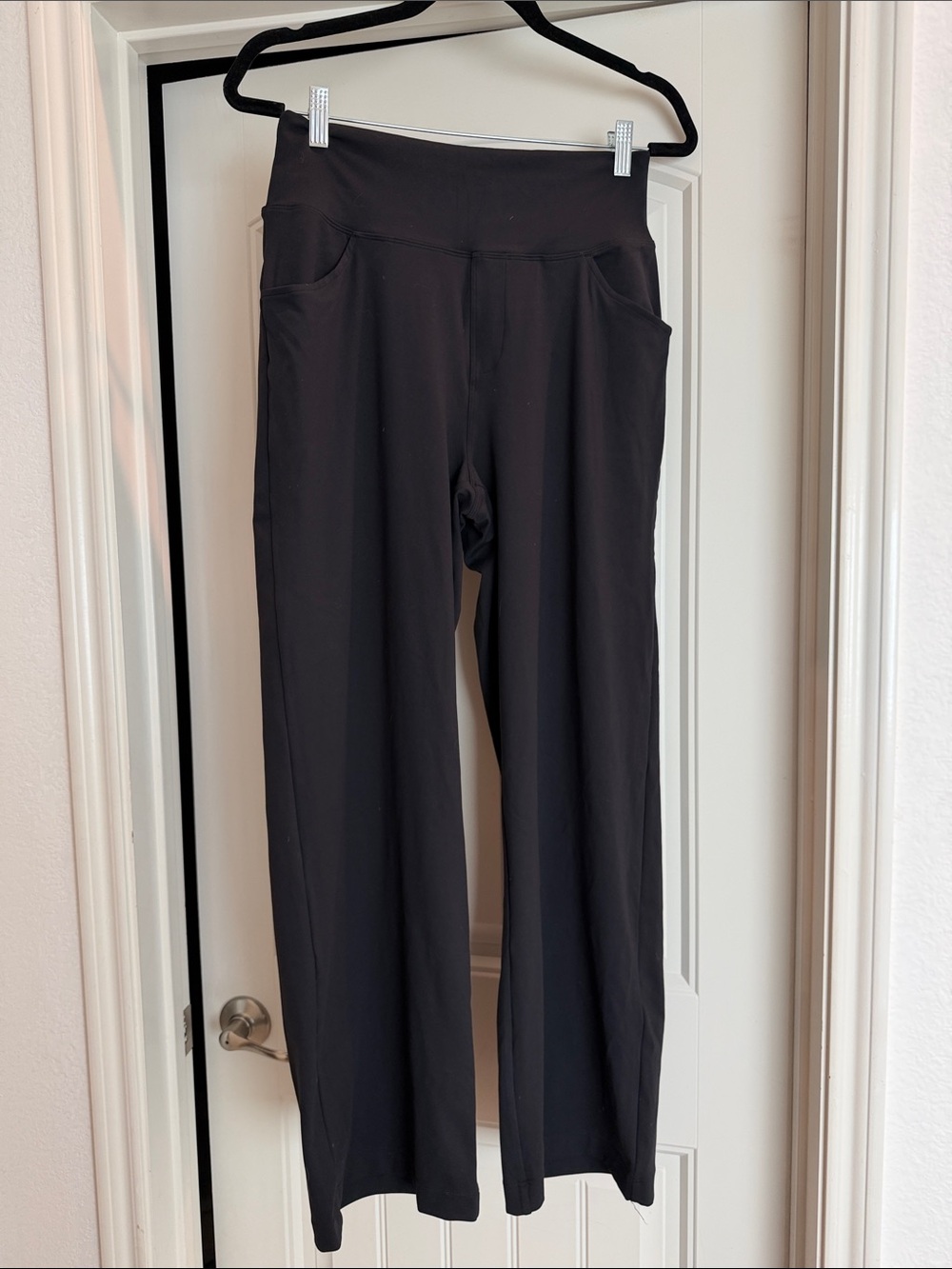 NWOT Black Women's Wide-Leg Active Pants